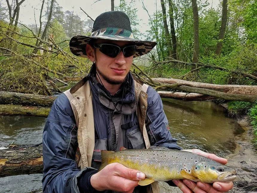 Jakie kary grożą za łowienie na 3 wędki w Polsce? Sprawdź teraz