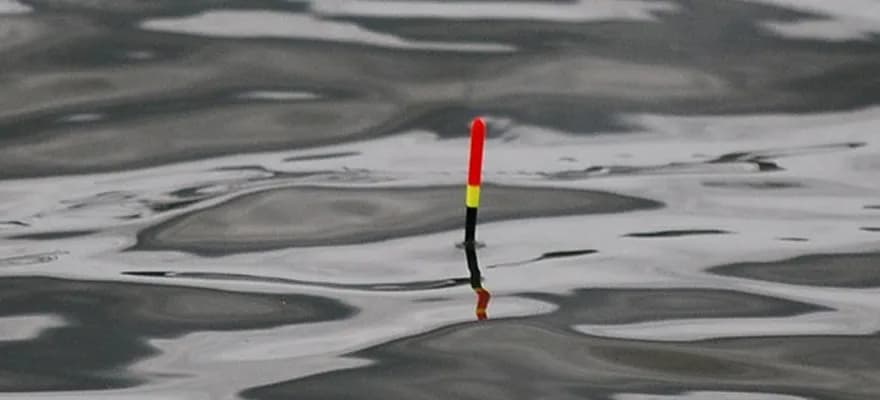 Czy wędką spinningową można łowić na spławik? Oto co musisz wiedzieć