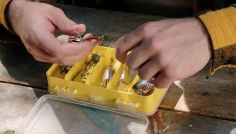 Jak zamontować haczyk do wędki - uniknij najczęstszych błędów